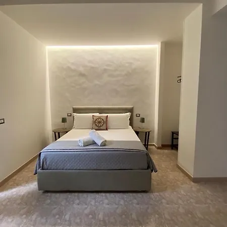 Naxos * Джардіні-Наксос